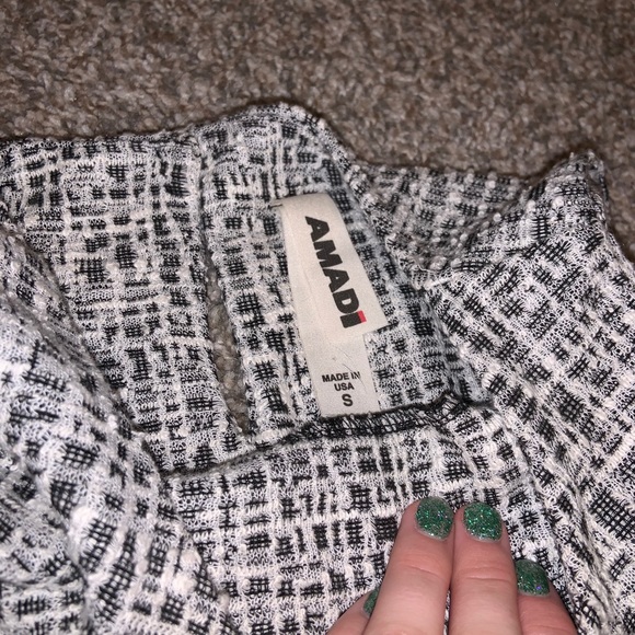 Perfect tank top for any job interview - Picture 2 of 2